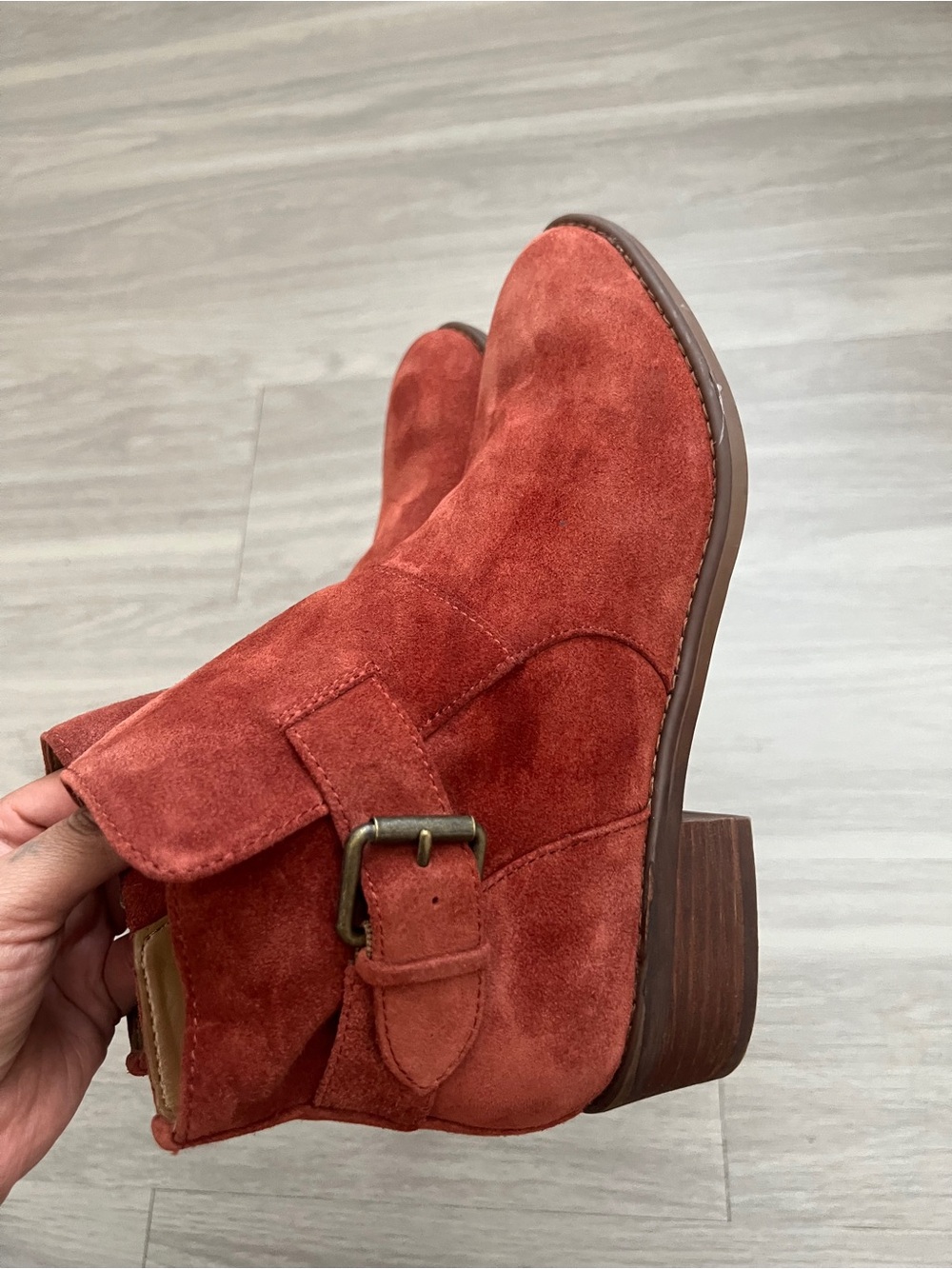 Comfortiva Rust Red Leather Suede Ankle Boots Buckle Booties Size 8M - Picture 5 of 11